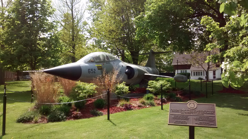 CF-104.